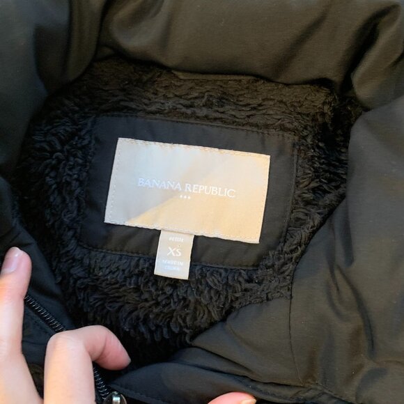 Banana Republic Vest with Fur Lined Hood (Detachable) - Picture 7 of 8